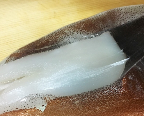 오징어 껍질을 벗기는 간단한 방법